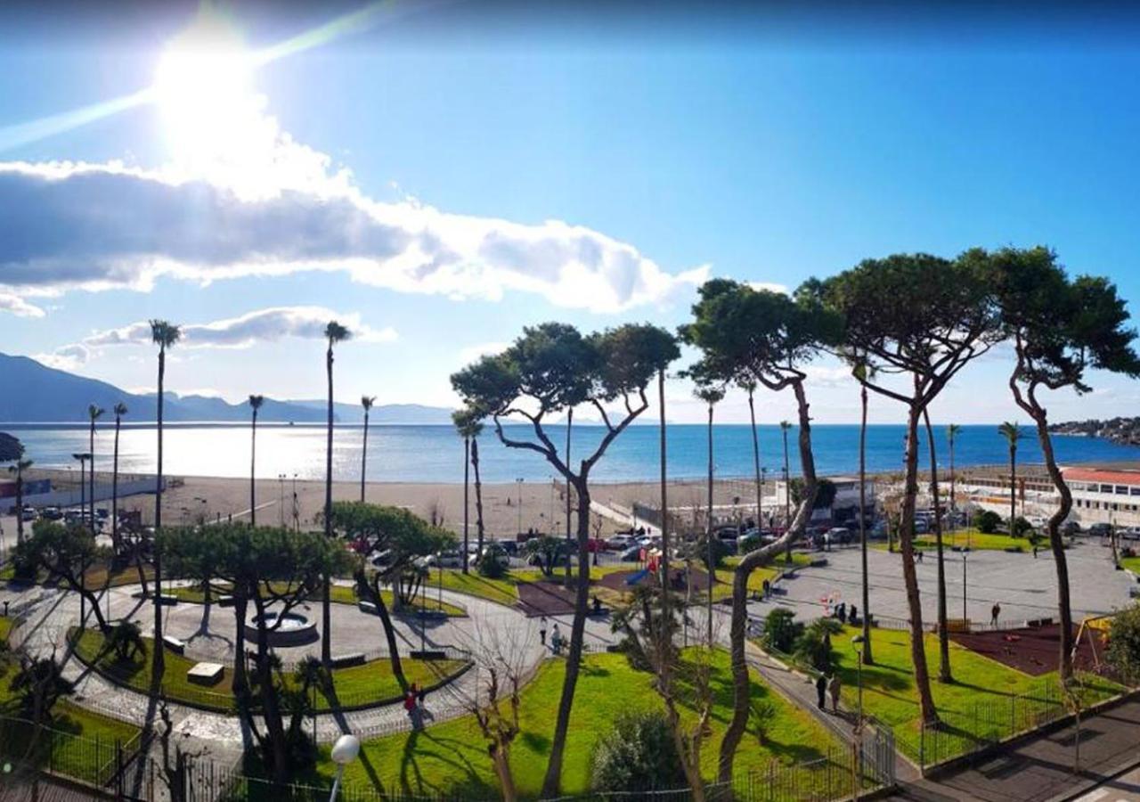 Villa Oplonti - Tra Napoli, Pompei E Sorrento توري أنونزياتا المظهر الخارجي الصورة